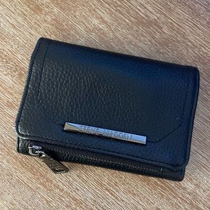 Steve Madden Trifold Womens Wallet
